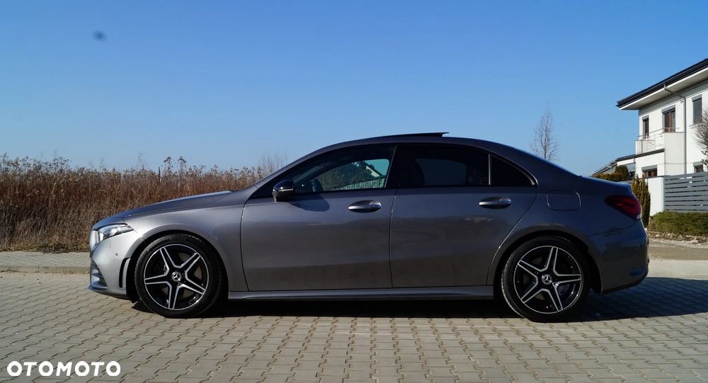 Mercedes-Benz Klasa A 250 4Matic 7G-DCT AMG Line - 16
