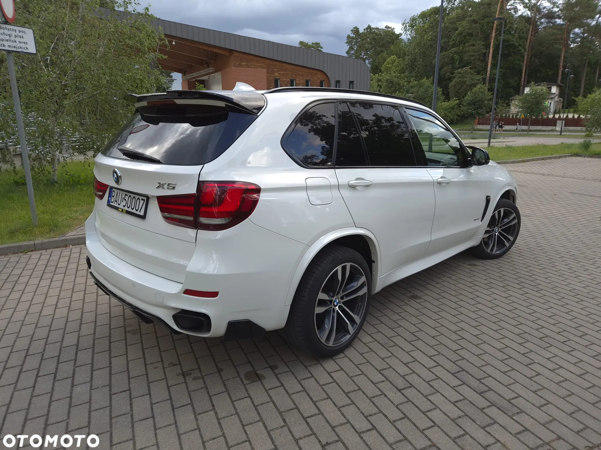 BMW X5 xDrive35i Sport-Aut - 12