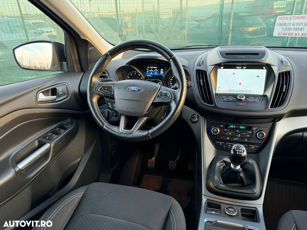 Ford Kuga 1.5 EcoBoost 2x4 Black & Silver - 5