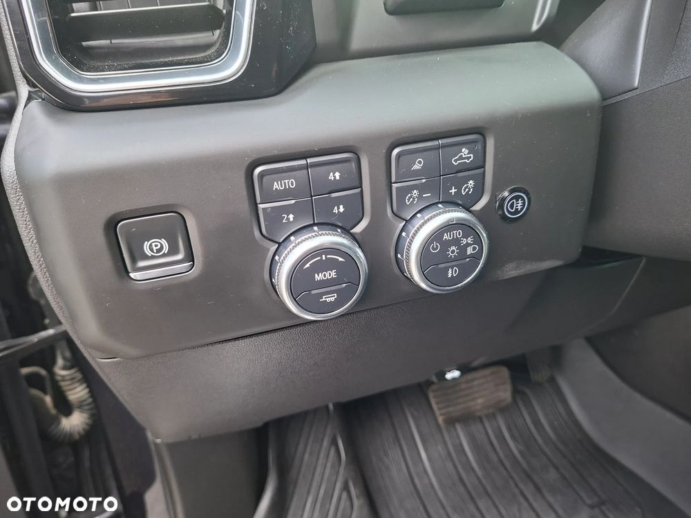 GMC Sierra - 10