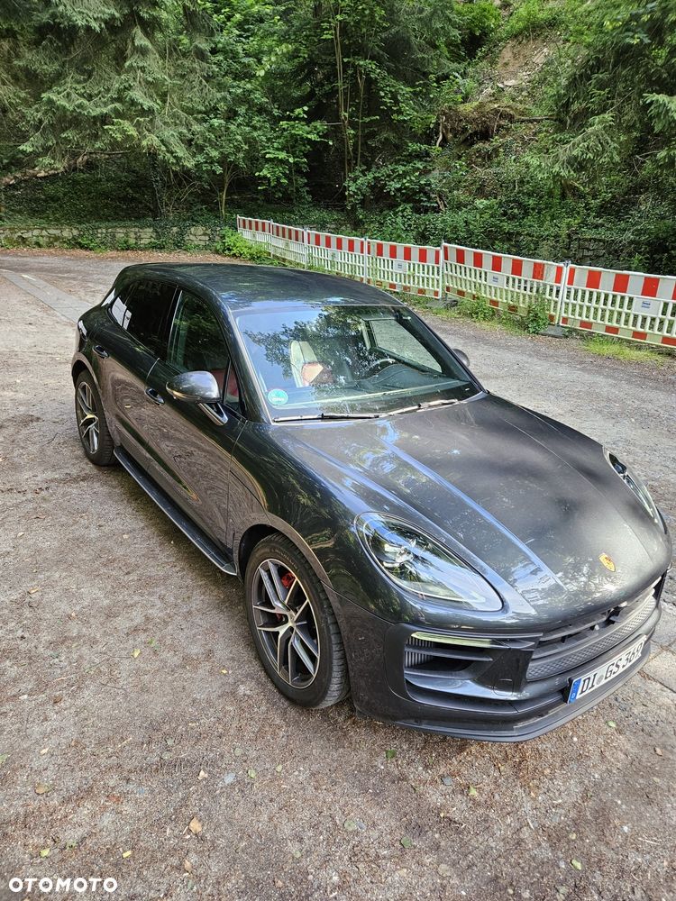 Porsche Macan - 1