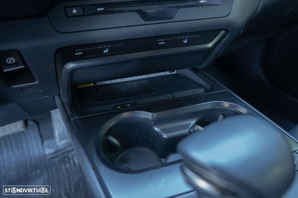 Lexus UX Special Edition (LCA) — fotografia 27