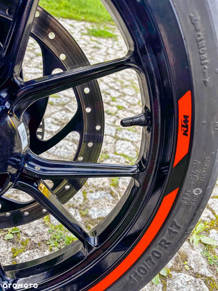 KTM Duke 390 - 4