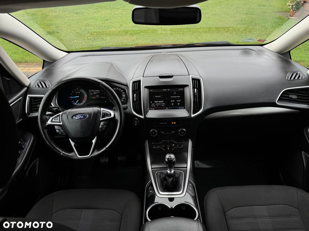 Ford Galaxy - 17