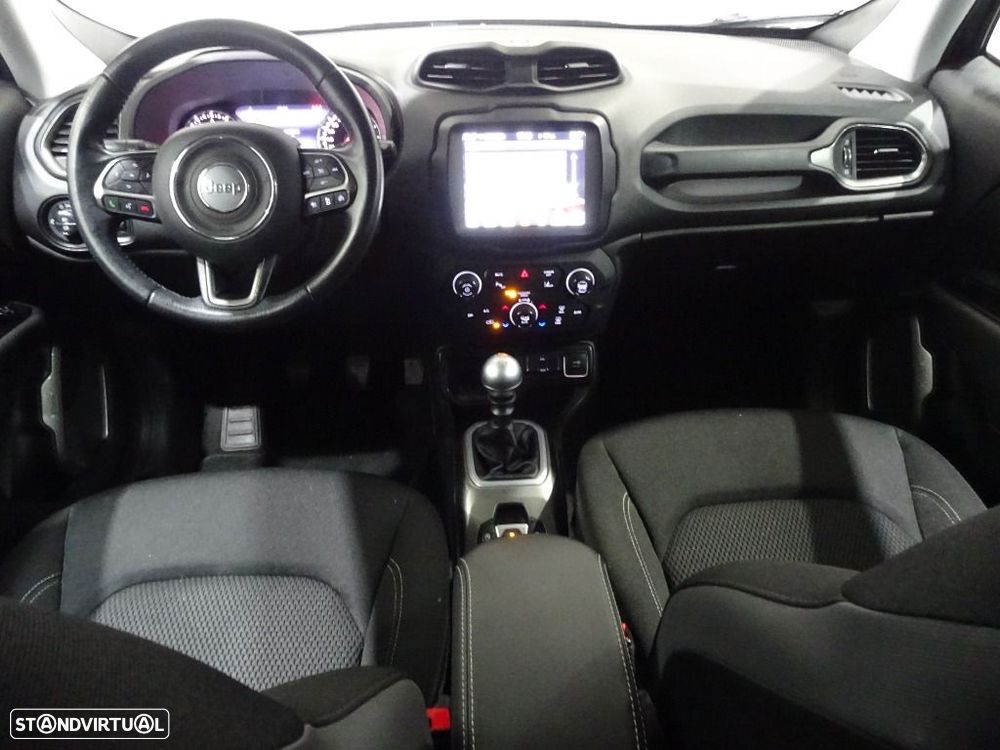 Jeep Renegade 1.0 T Limited - 30