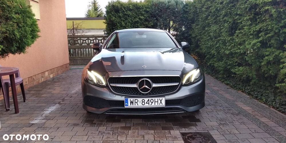 Mercedes-Benz Klasa E 200 Coupe 9G-TRONIC Avantgarde - 2