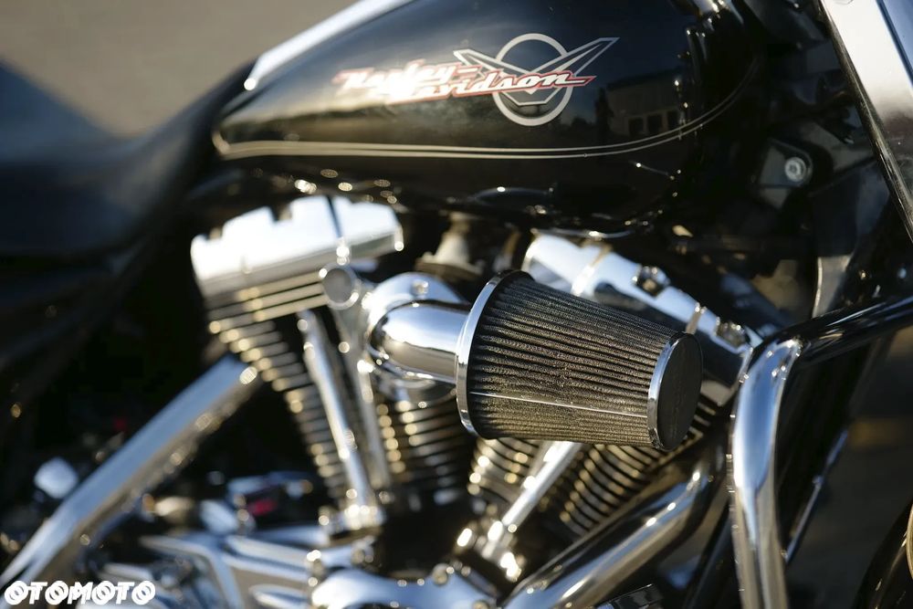 Harley-Davidson Touring Road King - 16