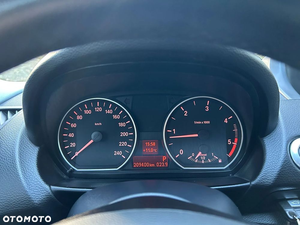 BMW Seria 1 118d - 12