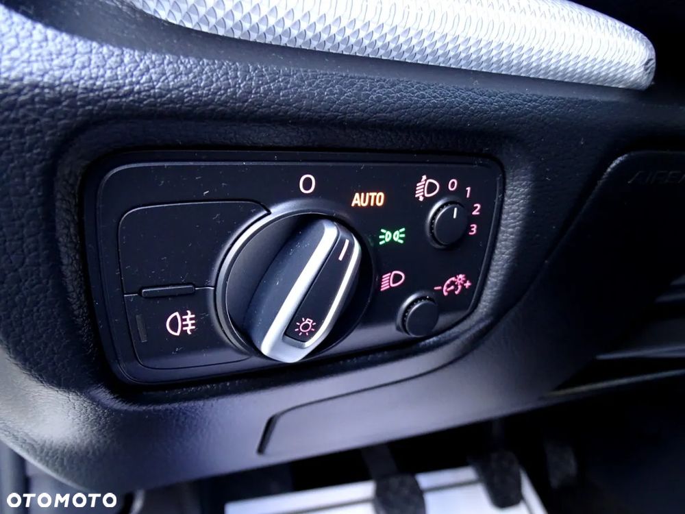 Audi A3 Sportback 2.0 TDI - 10
