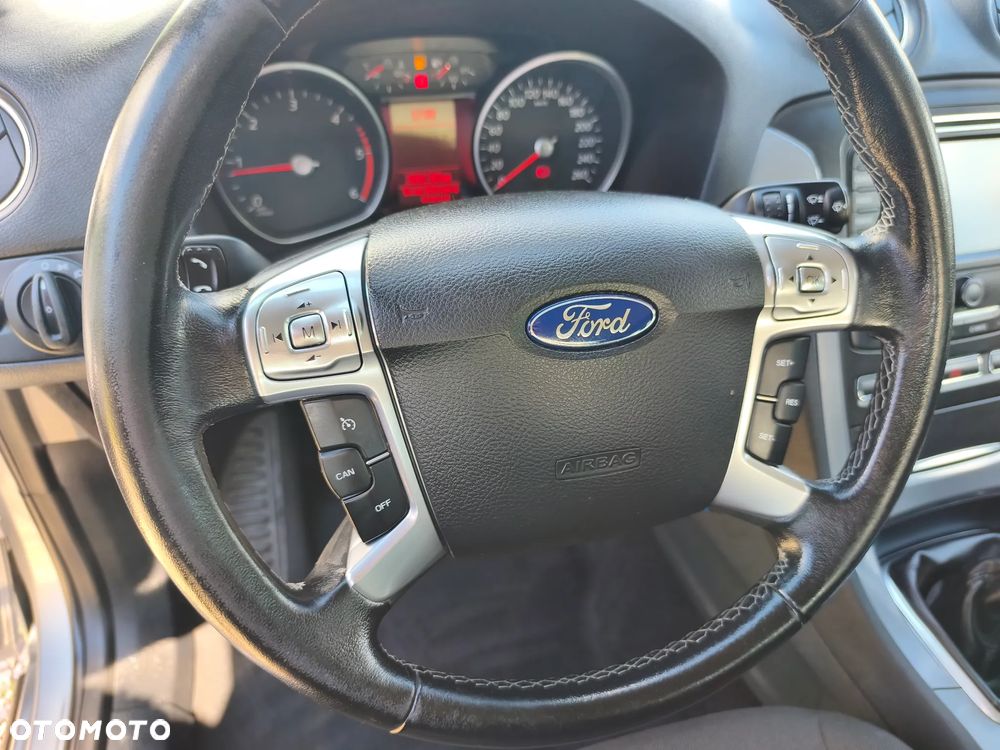 Ford Mondeo 1.6 TDCi Ambiente - 13