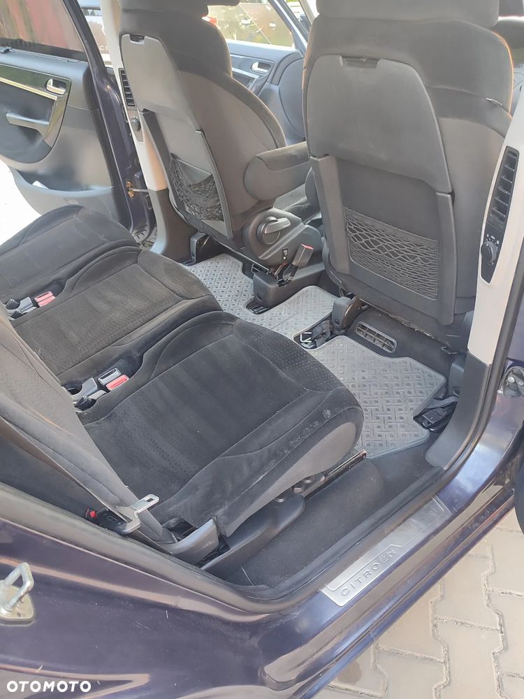 Citroën C4 Grand Picasso 2.0 16V Exclusive - 21