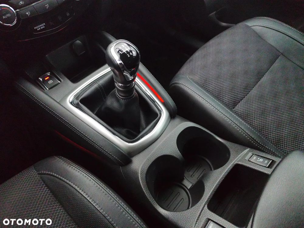 Nissan Qashqai 1.2 DIG-T Tekna EU6 - 12