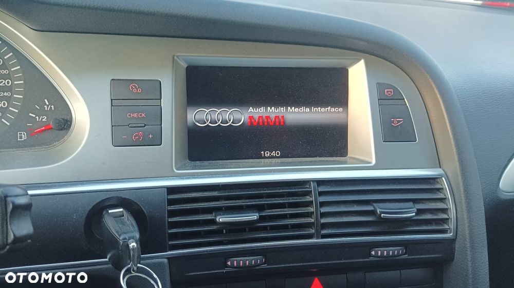 Audi A6 Avant 2.0 TDI - 16