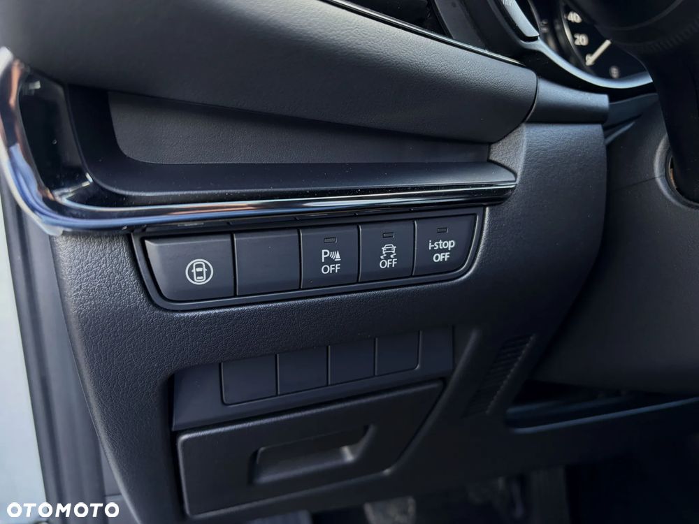 Mazda 3 SKYACTIV-G 2.0 M-Hybrid SELECTION - 32