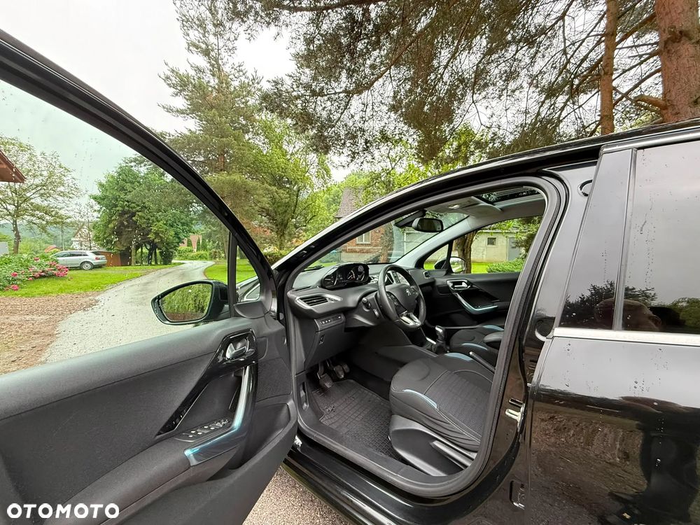 Peugeot 208 1.6 e-HDi Allure STT - 13