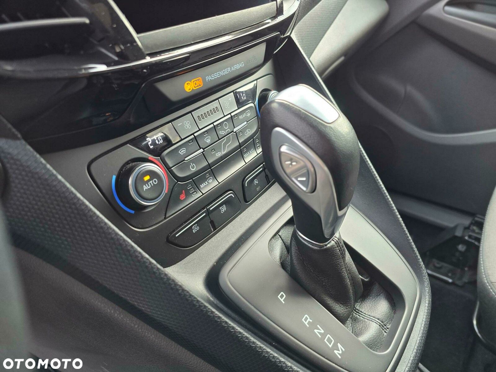 Ford Tourneo Connect 1.5 EcoBlue Titanium PowerShift - 22