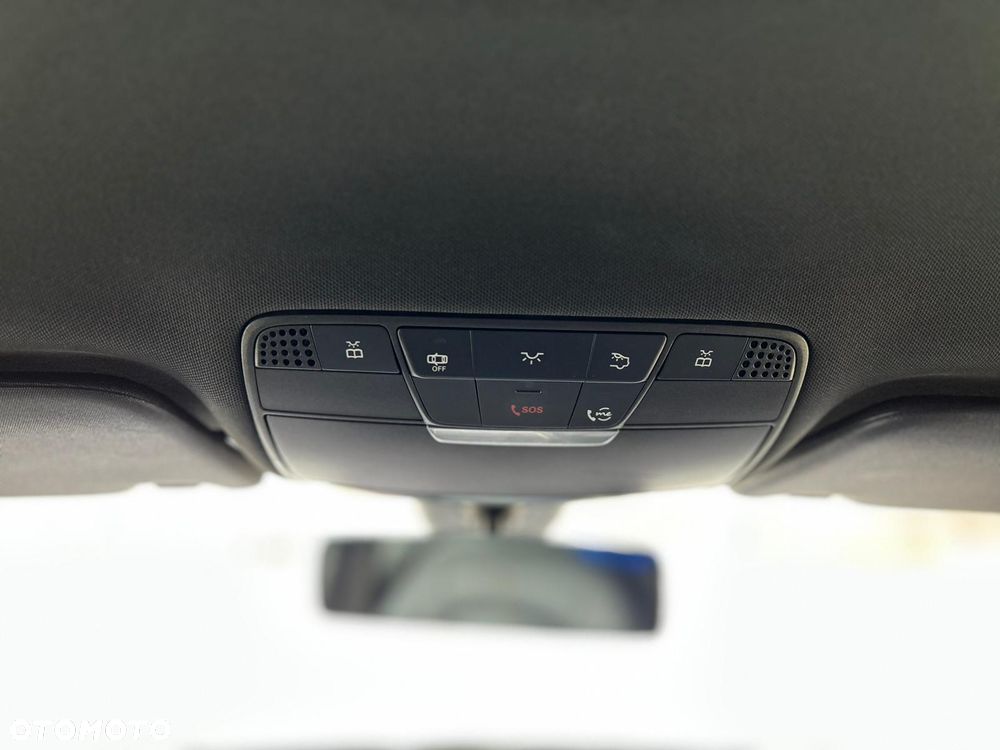 Mercedes-Benz GLC - 18