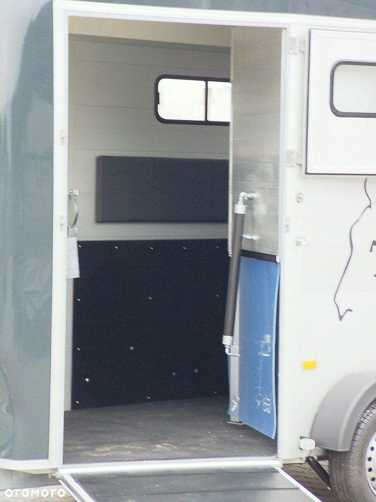 Debon Przyczepa Gold Touring do przewozu koni Aluminiowa Cheval Liberte Debon - 22