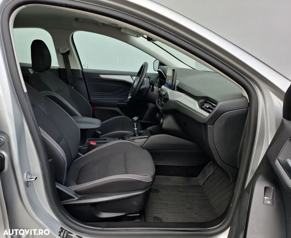 Ford Focus 1.5 EcoBlue Connected - 13