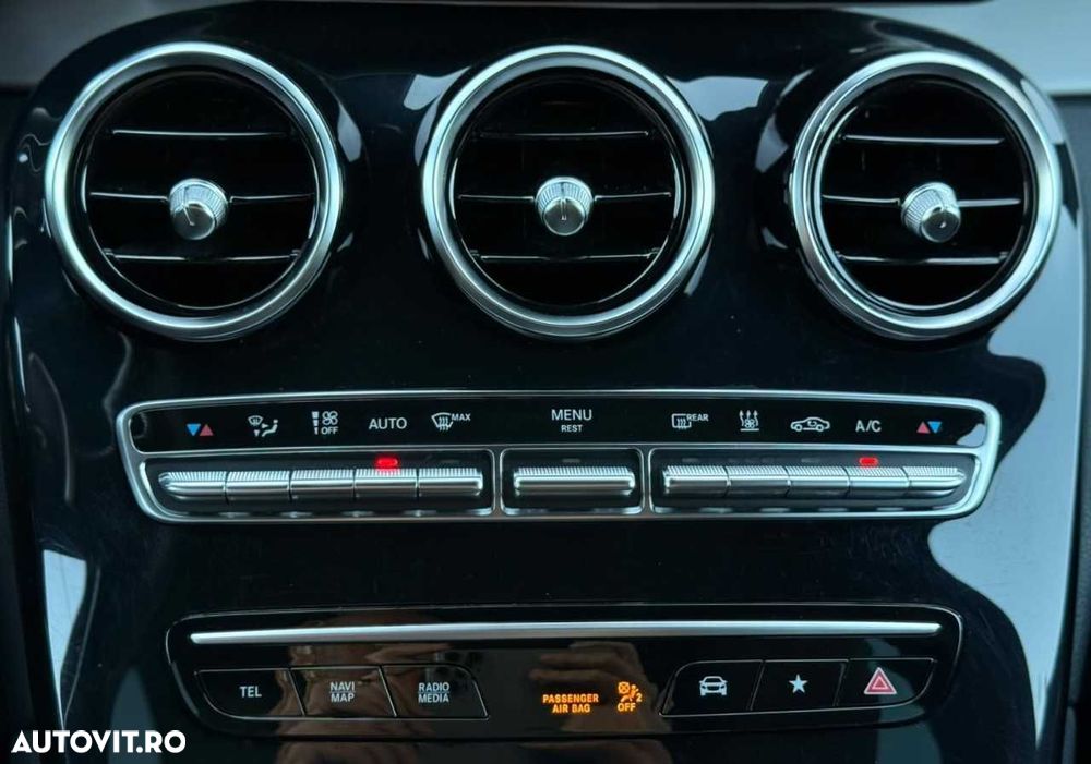 Mercedes-Benz GLC - 27