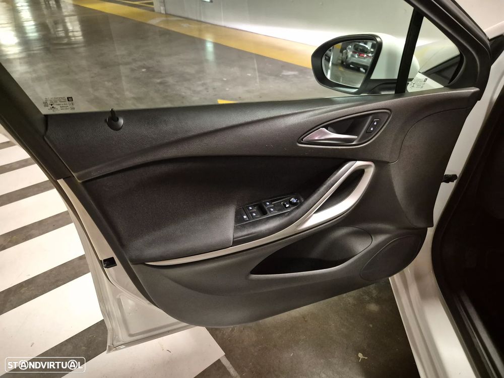Opel Astra 1.0 Dynamic Sport S/S - 25