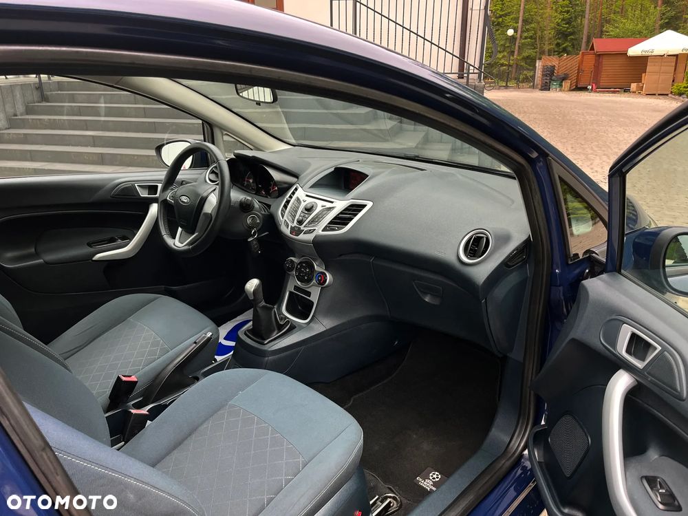 Ford Fiesta 1.4 TDCi Ambiente - 9