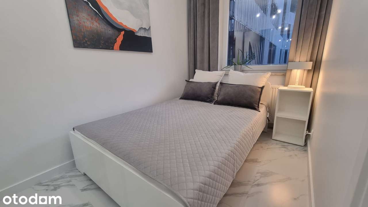 Od Ordona| Zamknięte z Ochroną 24 h| Ciche |AC | balkon 10m2| Jak Nowe