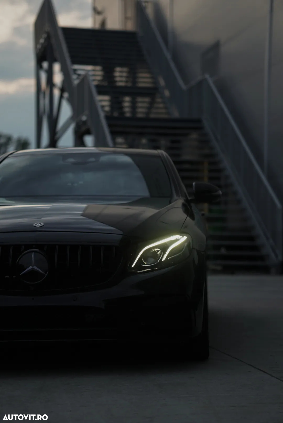 Mercedes-Benz E 43 AMG 4Matic 9G-TRONIC - 2