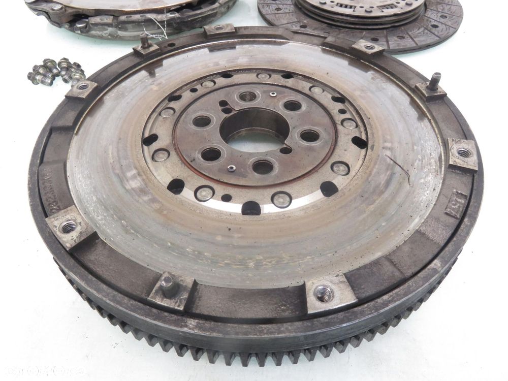 KOŁO DWUMASOWE ALFA ROMEO 159 1.9 JTDM 282383U2 - 6