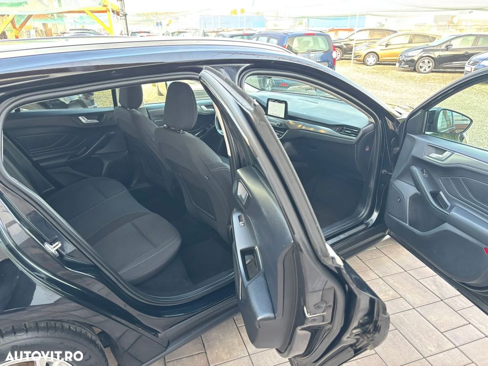 Ford Focus - 16
