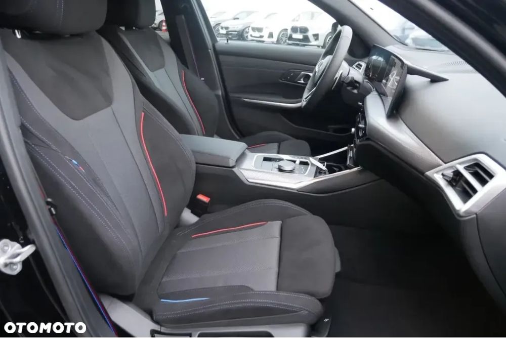 BMW Seria 3 318i M Sport - 10