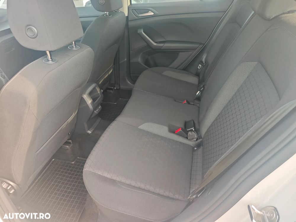 Volkswagen T-Cross 1.0 TSI DSG Life - 17