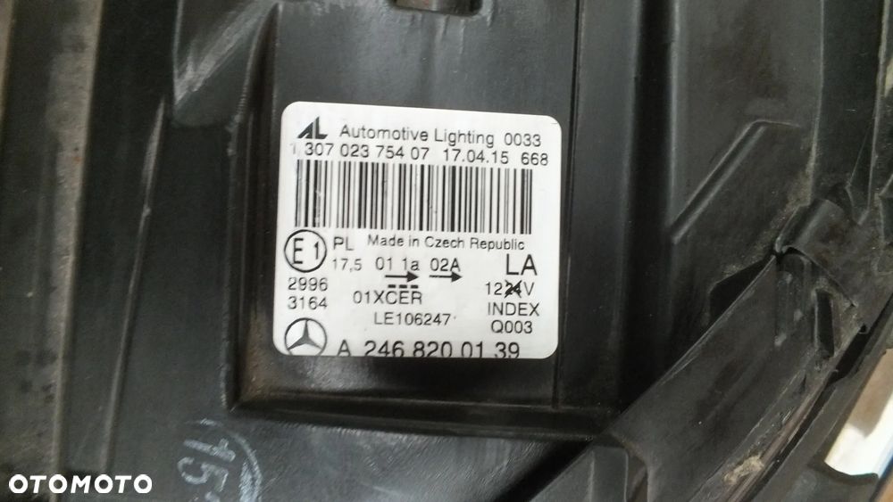 Bi Xenon lewy Mercedes B klasa W246 8200139 - 8