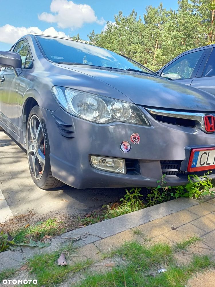 Honda Civic 1.8 Executive - 11