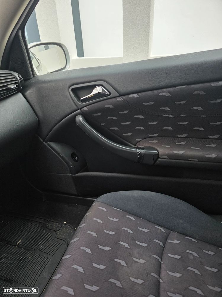 Mercedes-Benz C 220 - 6