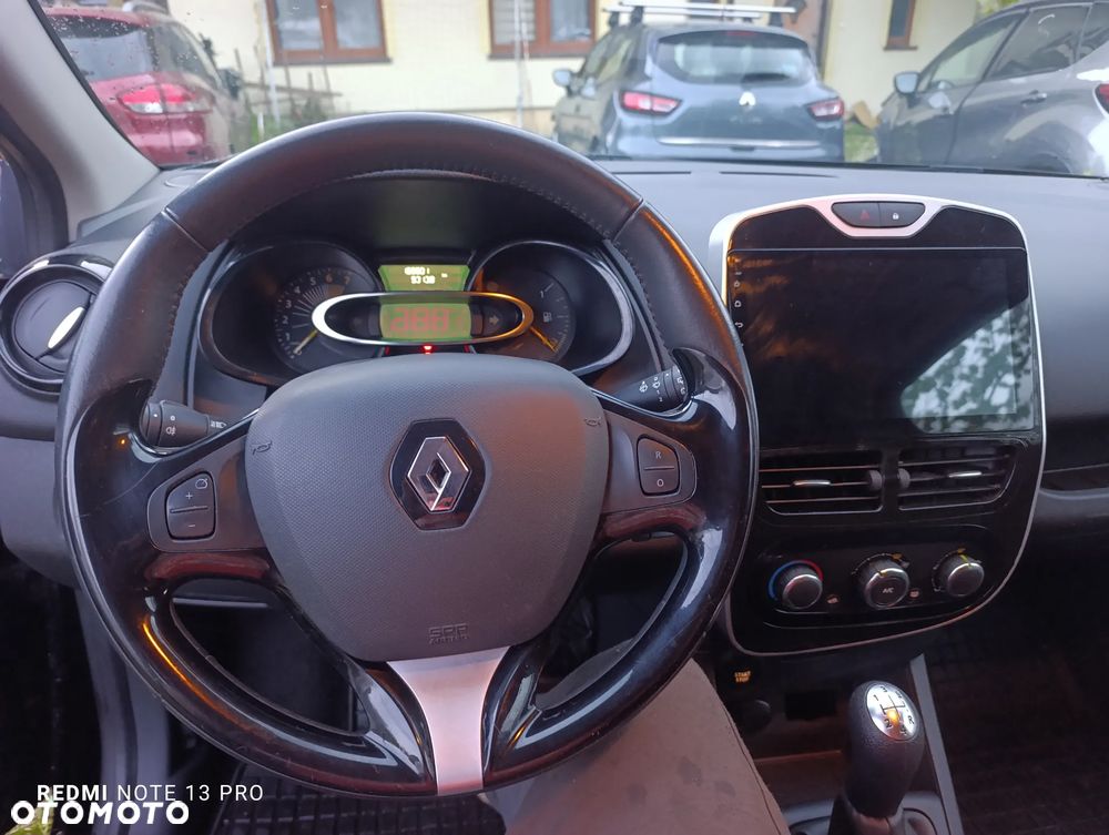 Renault Clio 1.2 16V 75 LIMITED - 14