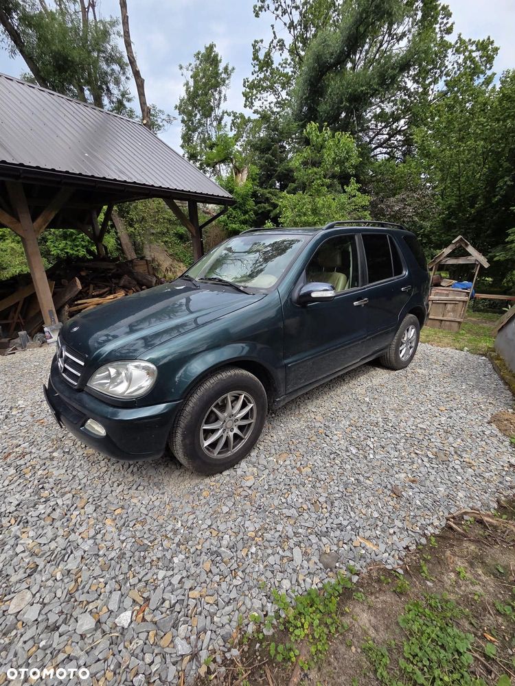 Mercedes-Benz ML - 10