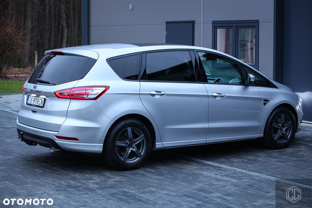 Ford S-Max - 24