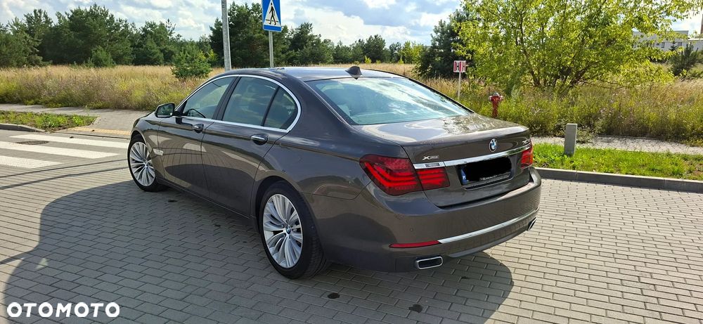 BMW Seria 7 740d xDrive - 12