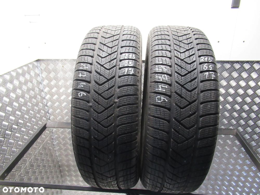 2x Pirelli Scorpion Winter 215/65/17 99H nr.1746 - 1