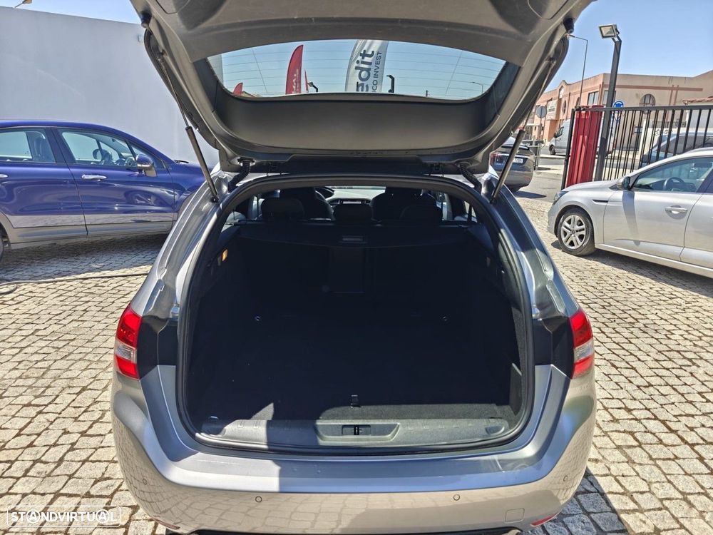 Peugeot 308 SW 1.5 BlueHDi GT EAT8 - 9