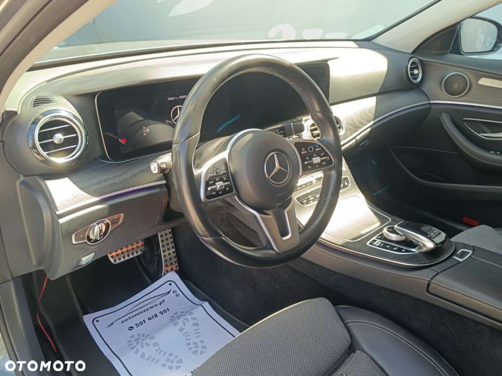 Mercedes-Benz Klasa E - 17