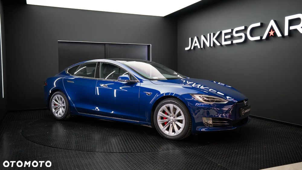 Tesla Model S Performance - 16