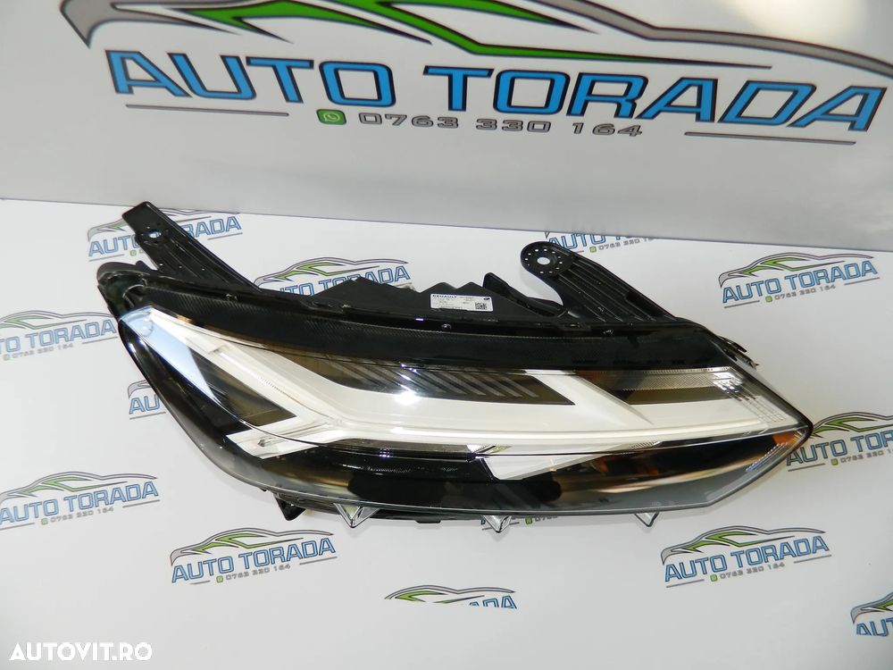 Far dreapta Dacia Logan 3 model 2023 2024 2025 cod 260107920R - 4