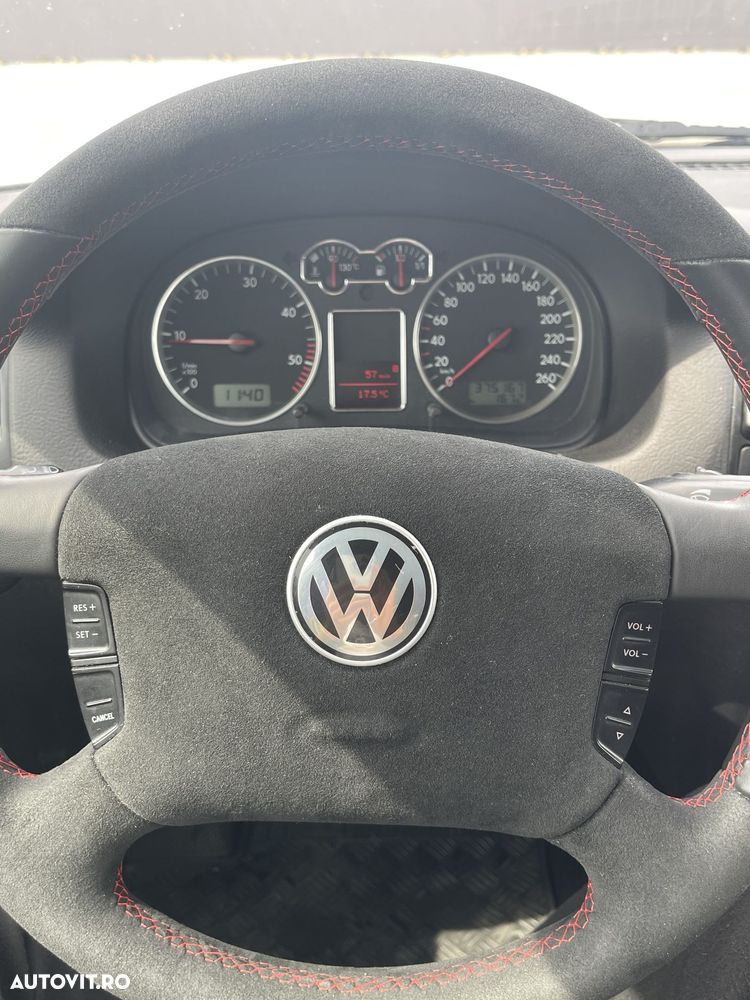 Volkswagen Golf - 15