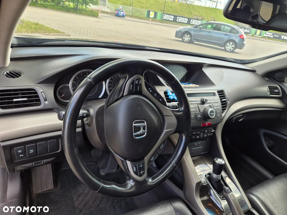 Honda Accord 2.0 Executive Nav - 5