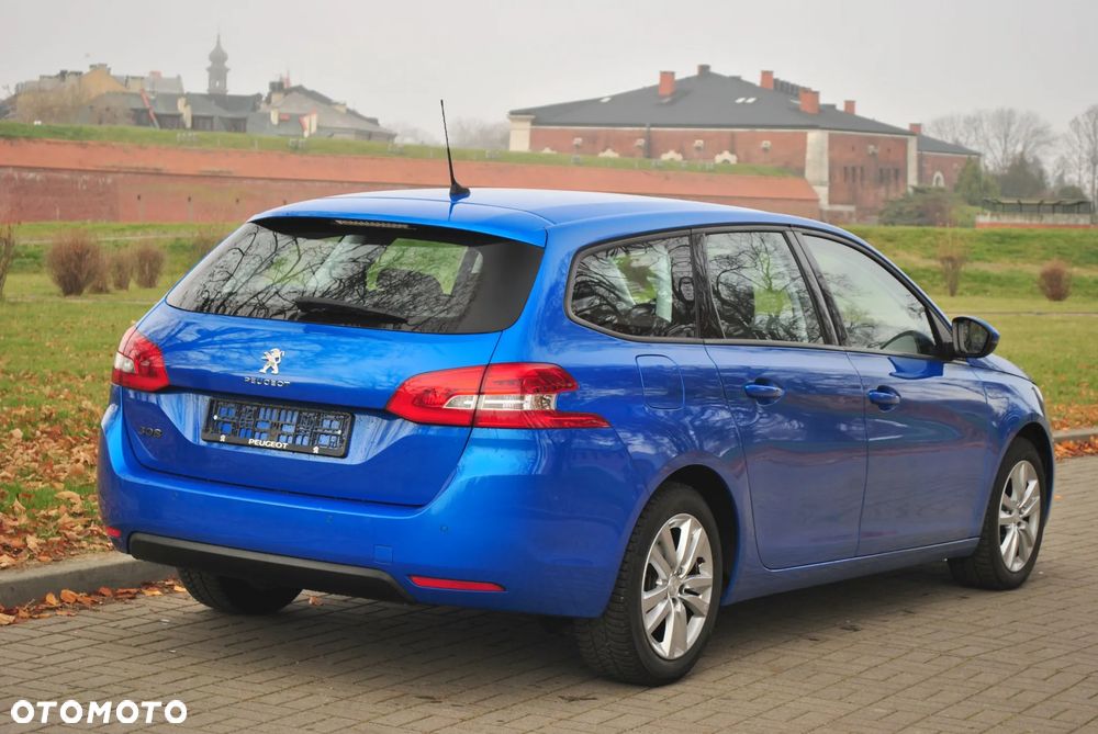 Peugeot 308 1.5 BlueHDi Active Pack Business S&S EAT8 - 3