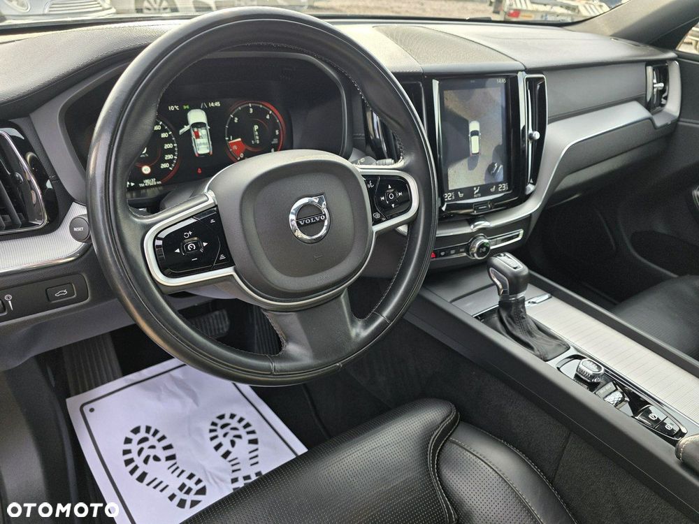 Volvo XC 60 D5 SCR AWD Inscription - 18