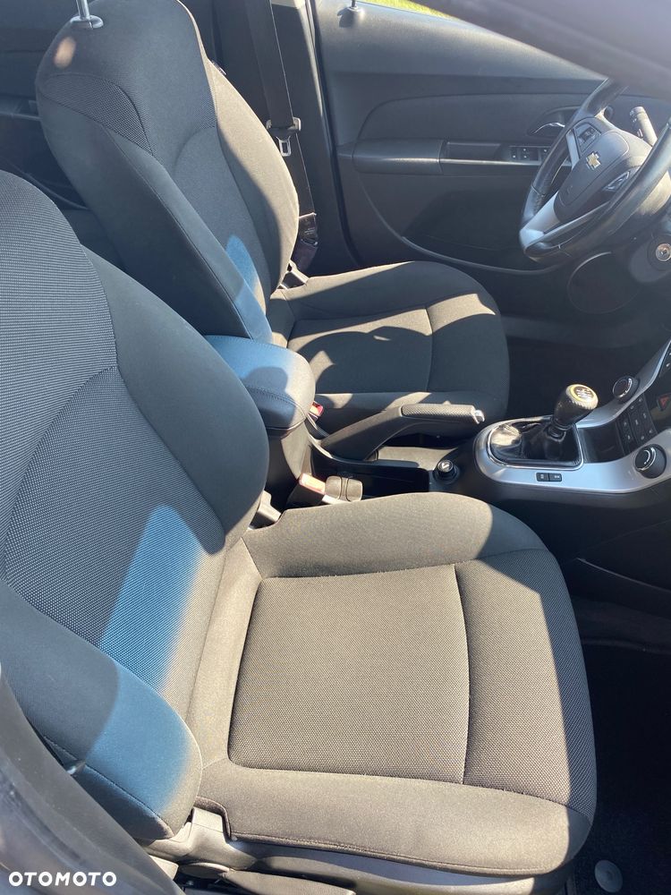 Chevrolet Cruze 1.7 D LT+ - 13