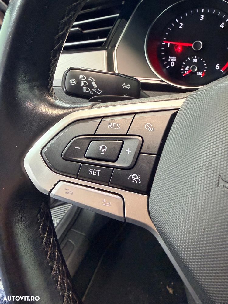 Volkswagen Passat 2.0 TDI DSG Comfortline - 30